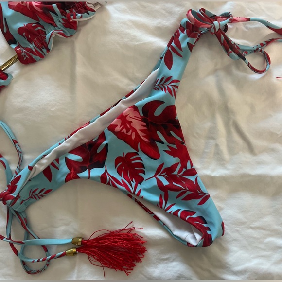 Floral bikini with tassels and Brazilian bottom - Picture 5 of 7